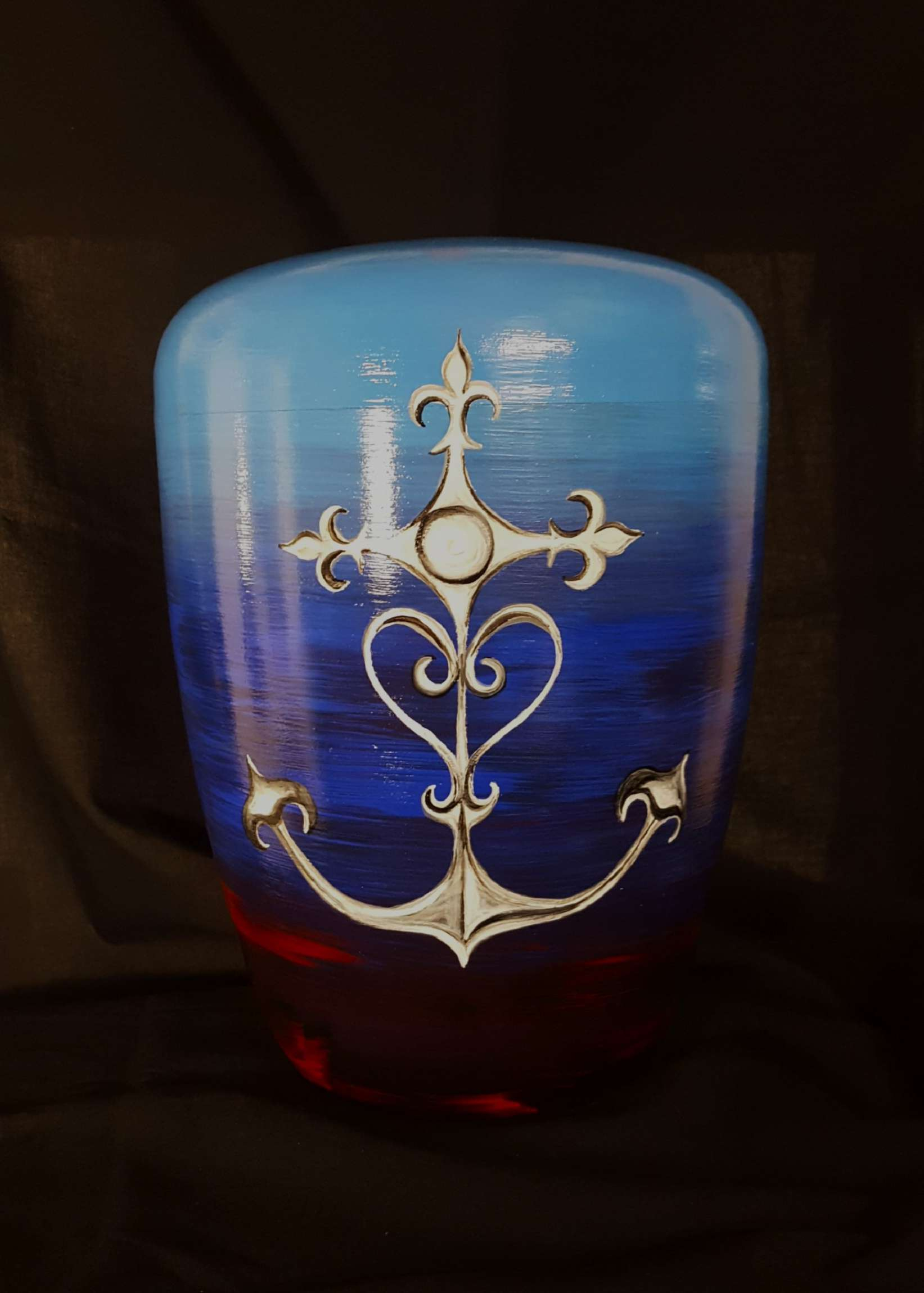Blaue Schmuckurne bemalt mit Anker